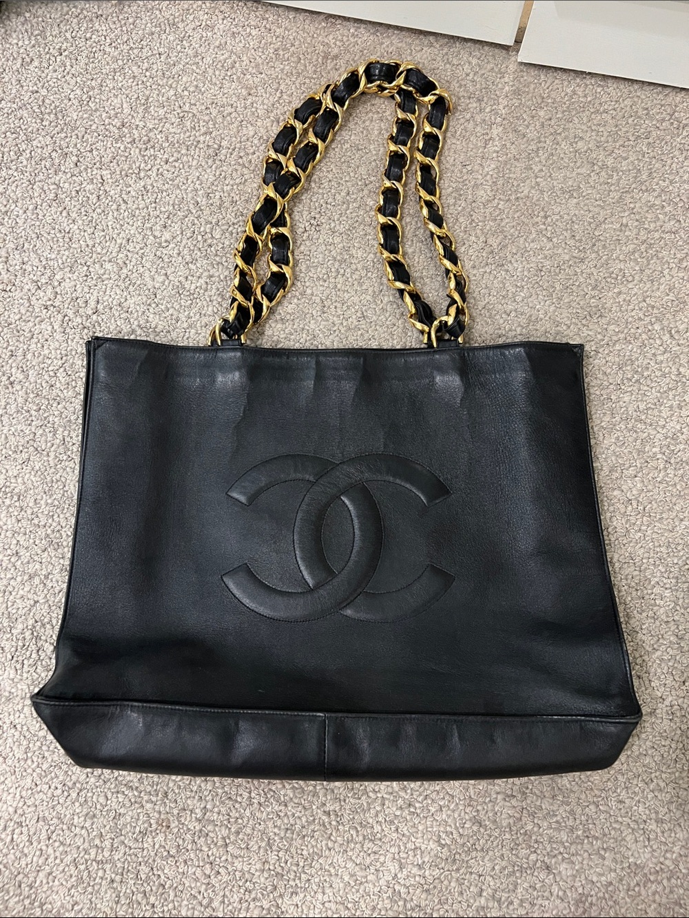 CHANEL Black Leather Shoulder Tote with Gold Chain Straps - Picture 13 of 13
